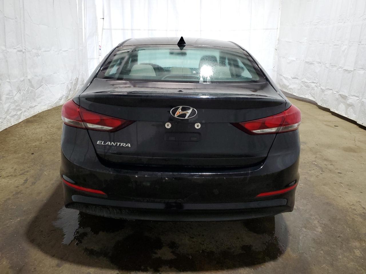 5NPD84LF9JH261049 2018 Hyundai Elantra Sel