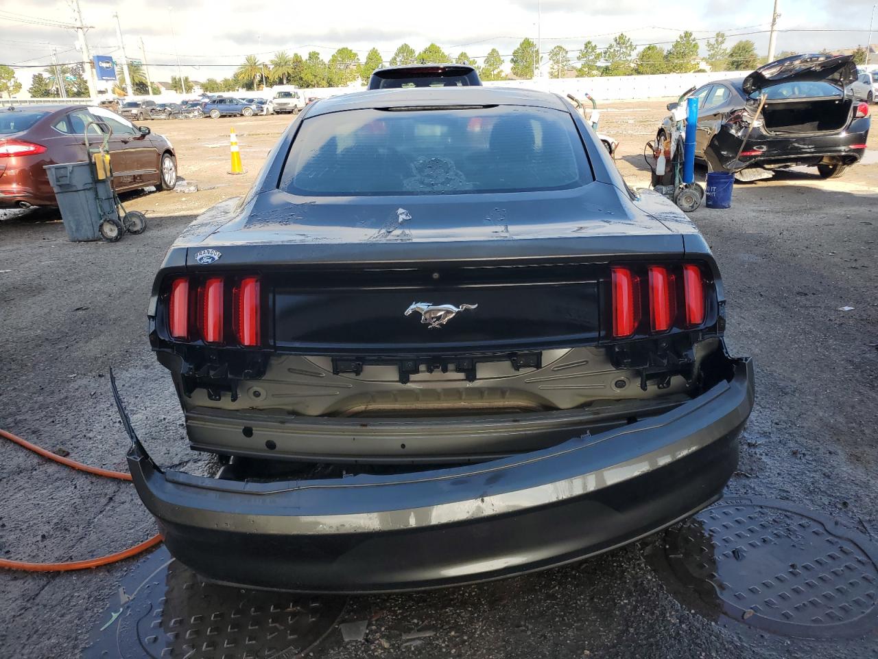 1FA6P8TH8F5433265 2015 Ford Mustang