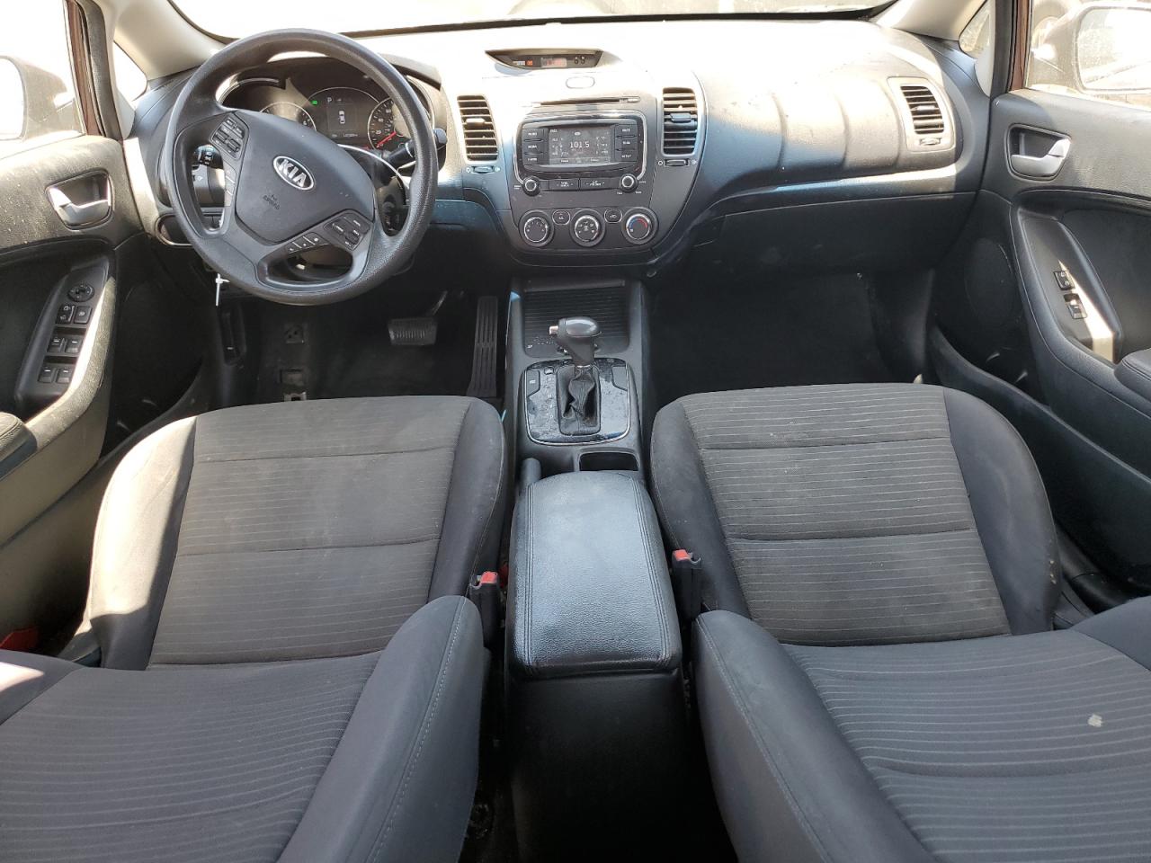 3KPFL4A7XHE150933 2017 Kia Forte Lx