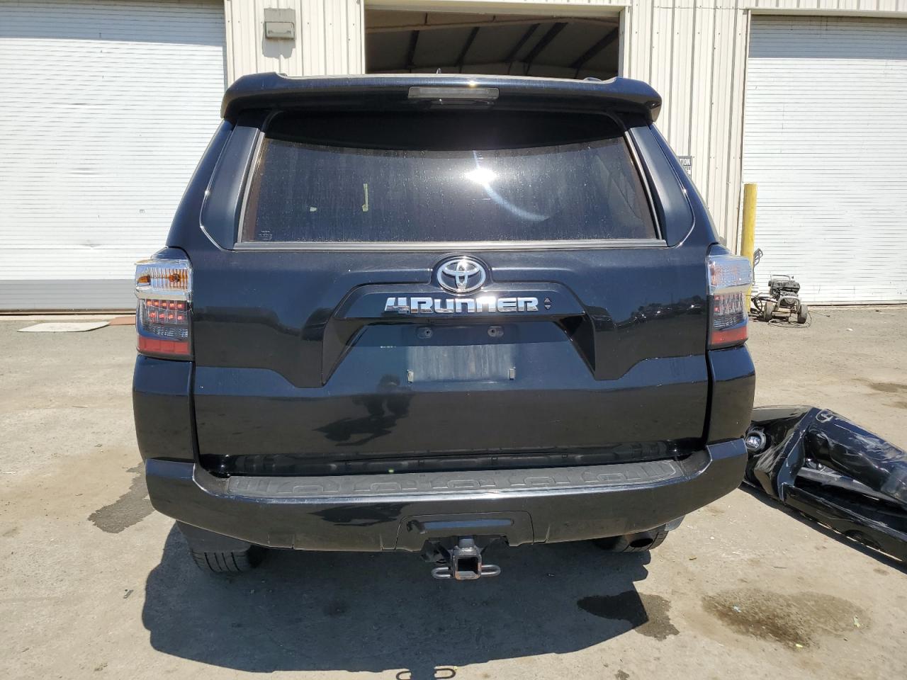 2022 Toyota 4Runner Sr5/Sr5 Premium vin: JTEMU5JR4N6066079