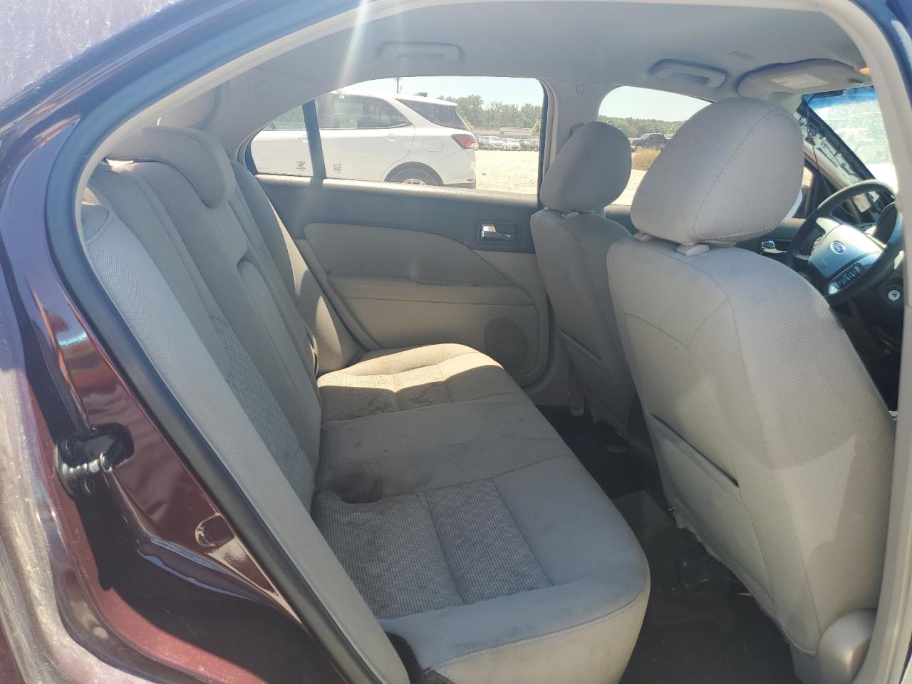 3FAHP0HA8BR221026 2011 Ford Fusion Se