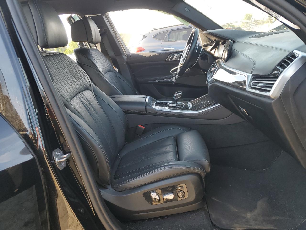 5UXJU4C05N9J68102 2022 BMW X5 M50I