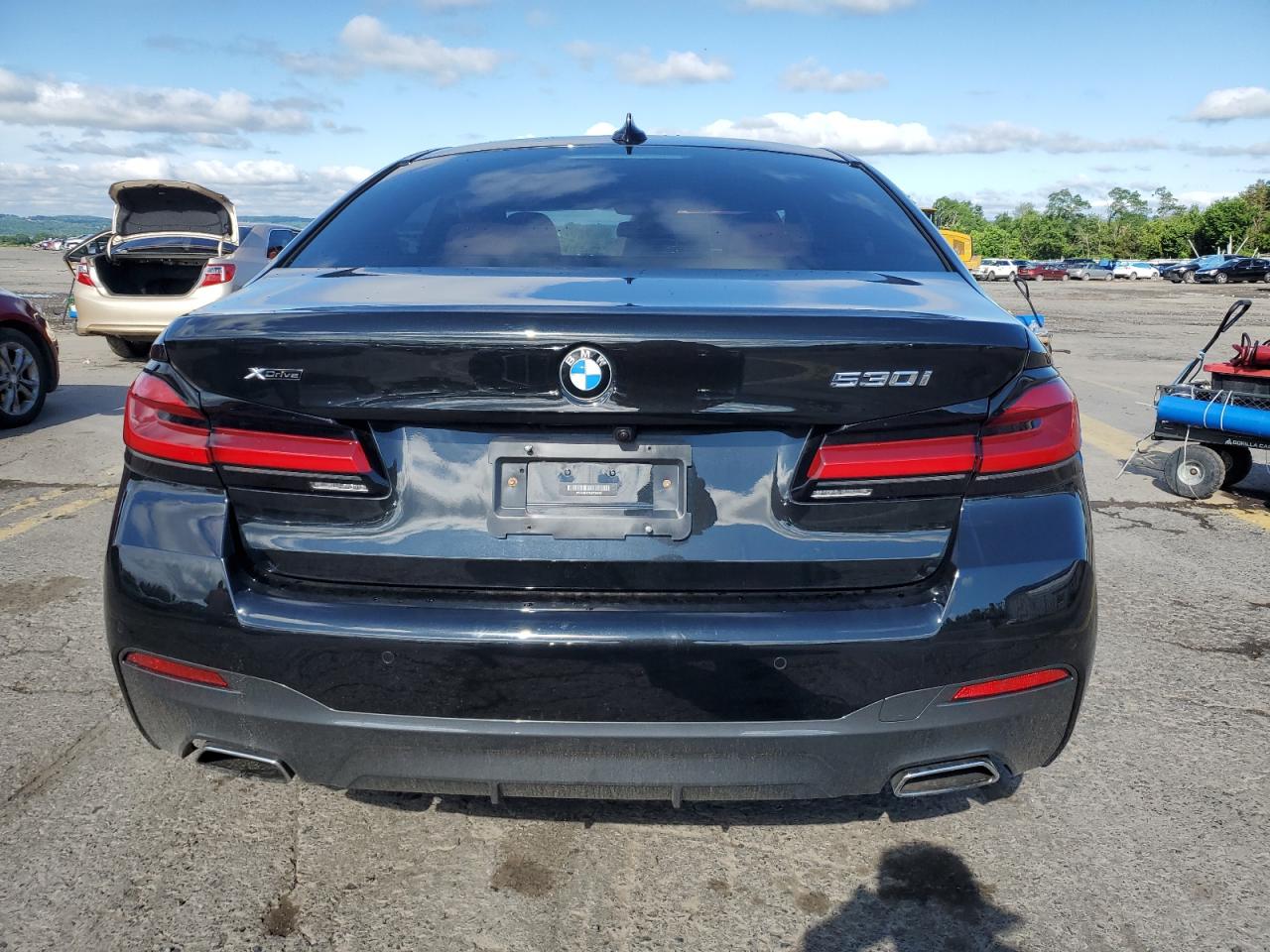 WBA13BJ03MCF24222 2021 BMW 530 Xi