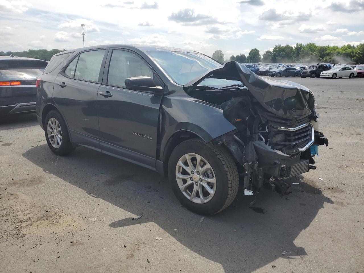 2GNAXHEV7J6180886 2018 Chevrolet Equinox Ls