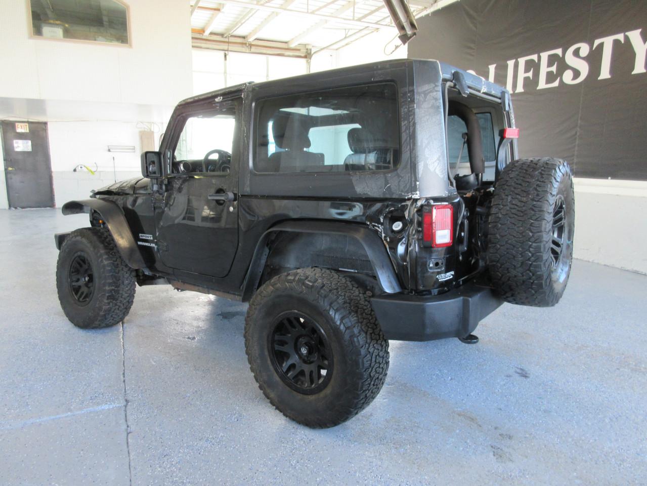 2012 Jeep Wrangler Sport vin: 1C4AJWAG0CL181071