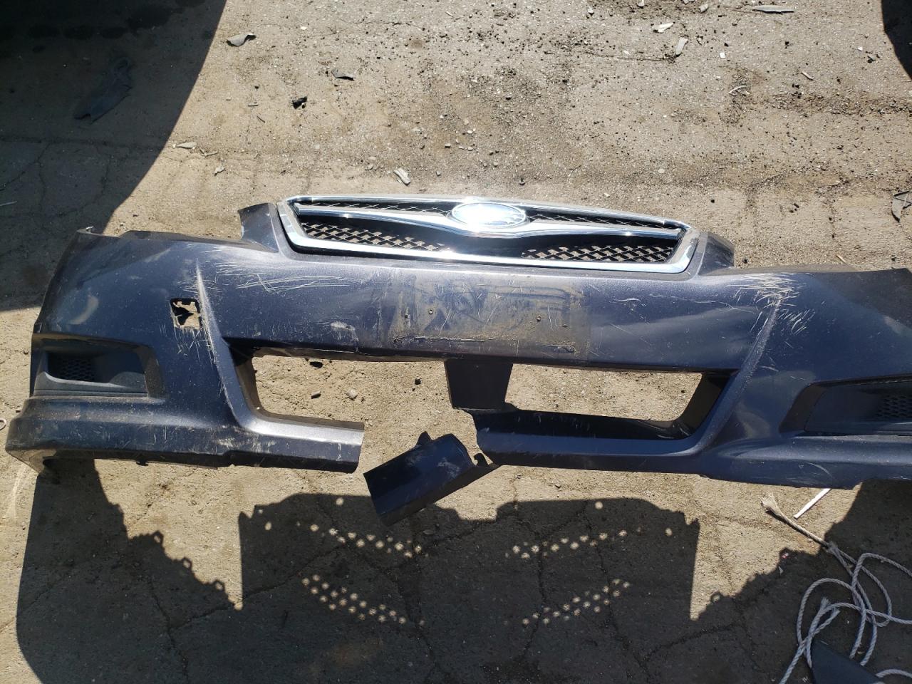 4S3BMBC64B3237696 2011 Subaru Legacy 2.5I Premium