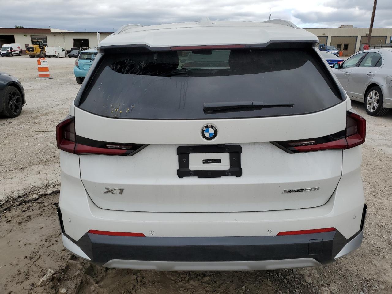 WBX73EF00R5Y45864 2024 BMW X1 xDrive28I