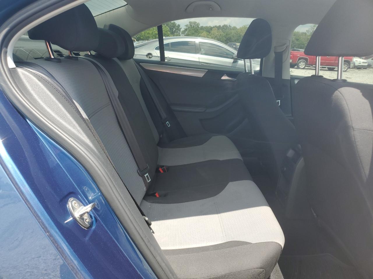 3VW2B7AJ7HM375716 2017 Volkswagen Jetta S