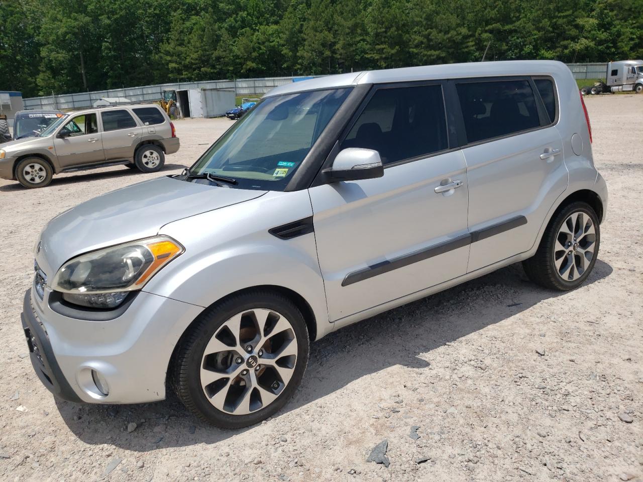 KNDJT2A68D7771054 2013 Kia Soul +