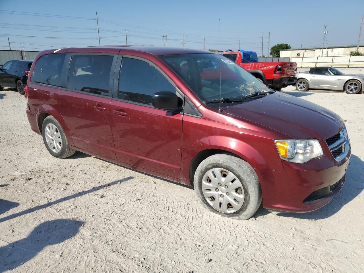 2018 Dodge Grand Caravan Se vin: 2C4RDGBG9JR161873