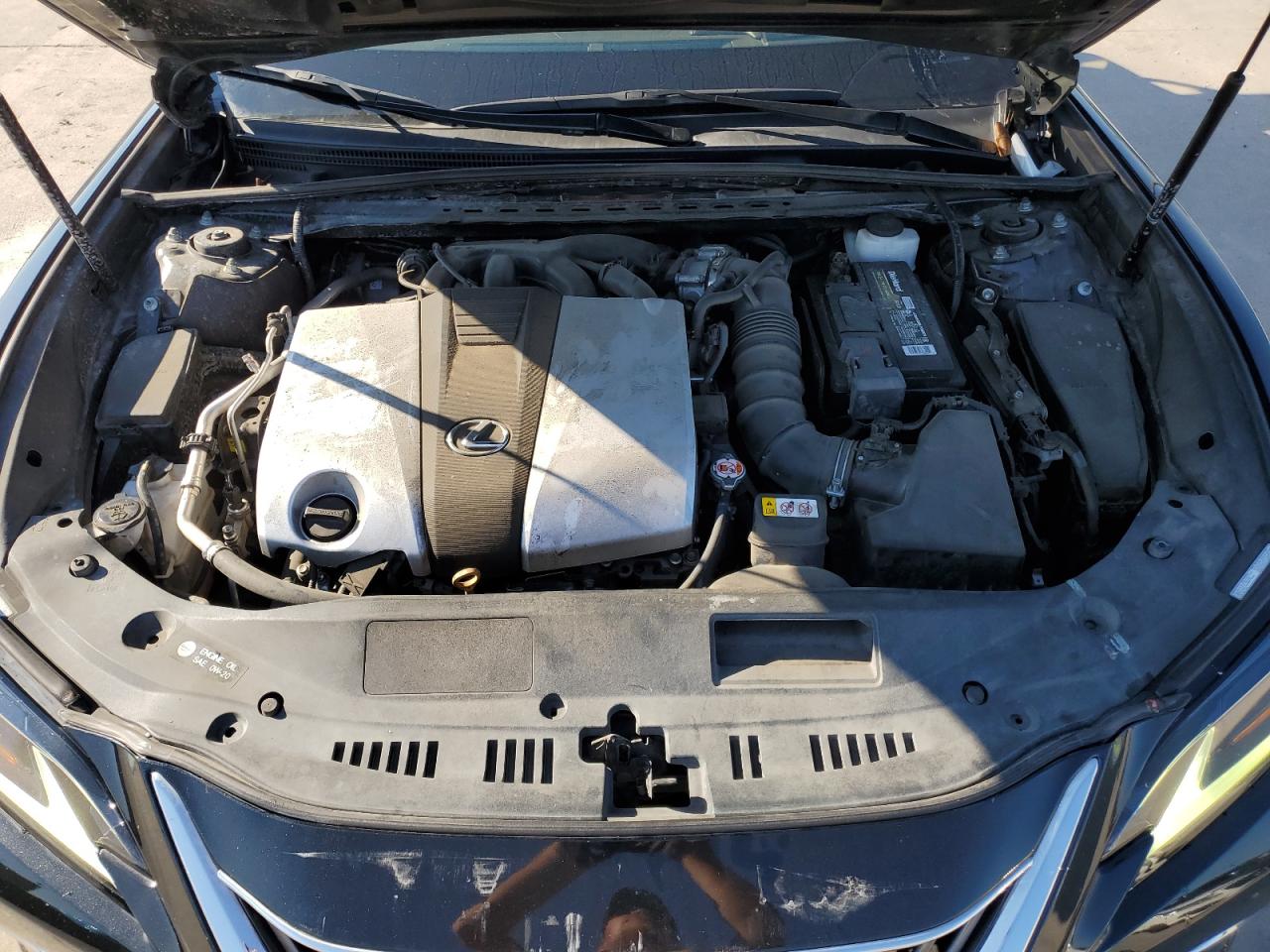 58ABZ1B18KU010057 2019 Lexus Es 350