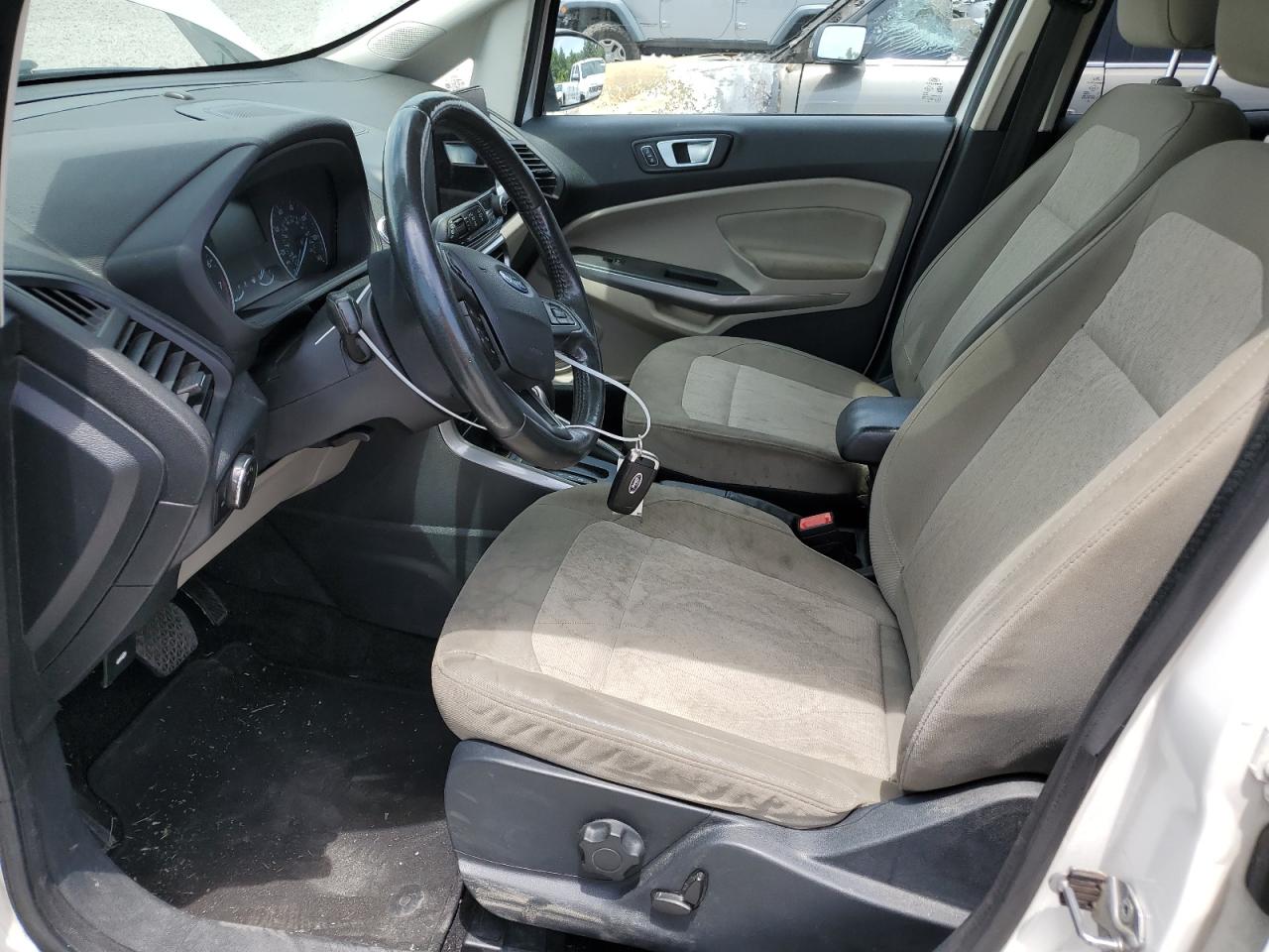 MAJ3P1TE7JC232932 2018 Ford Ecosport Se