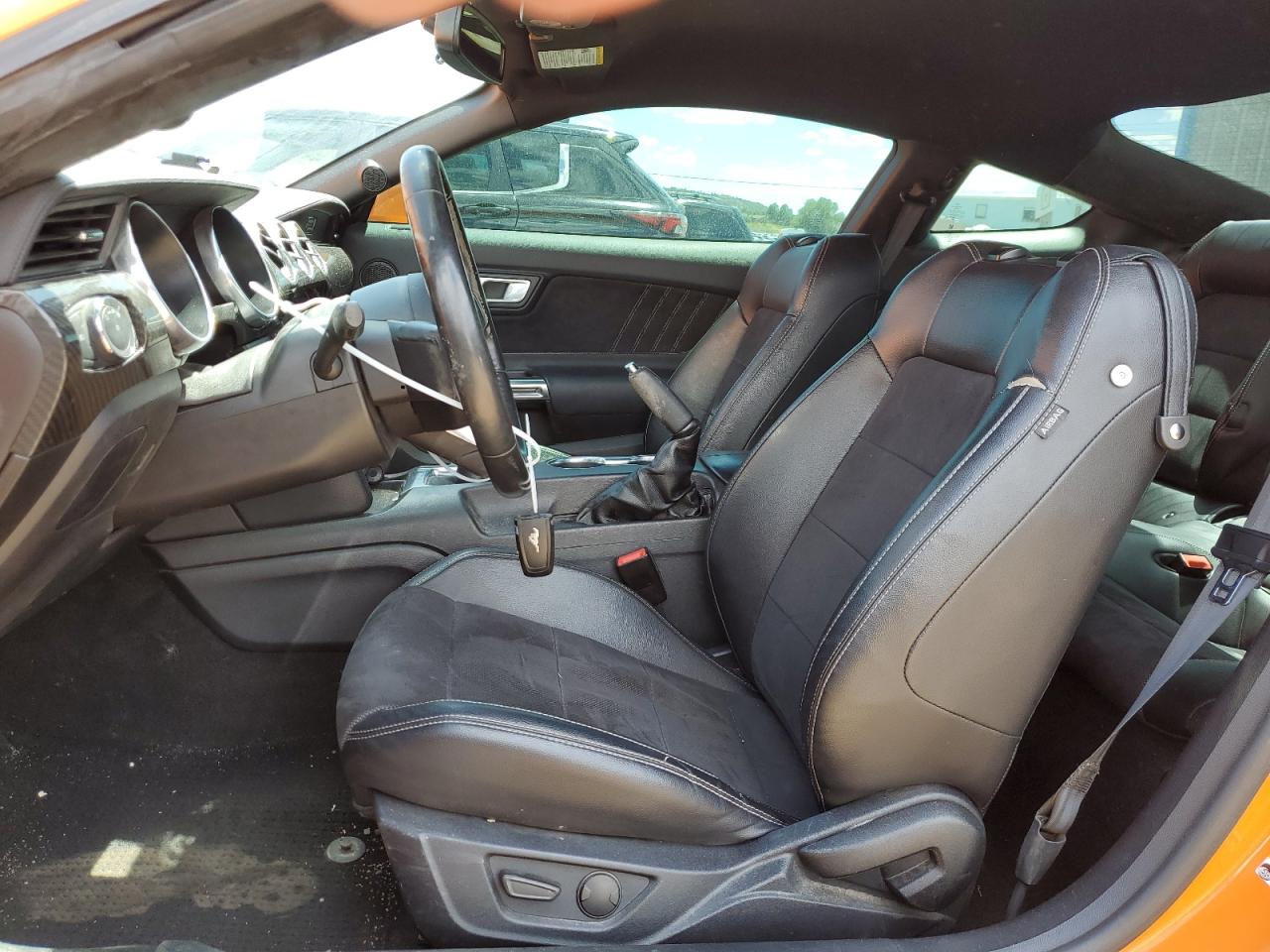 1FA6P8THXL5103915 2020 Ford Mustang