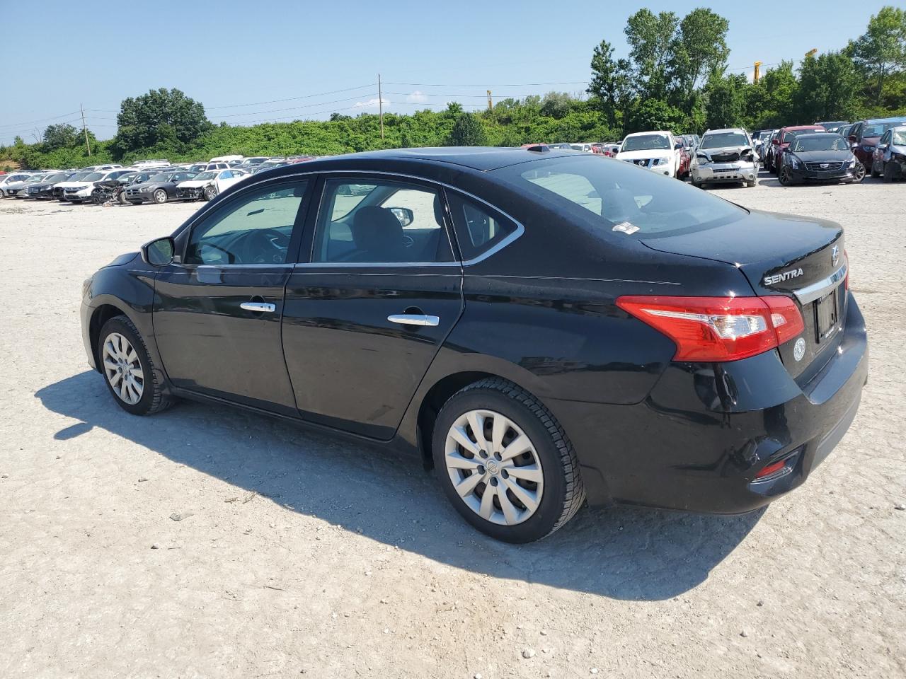 2016 Nissan Sentra S vin: 3N1AB7AP2GY292093