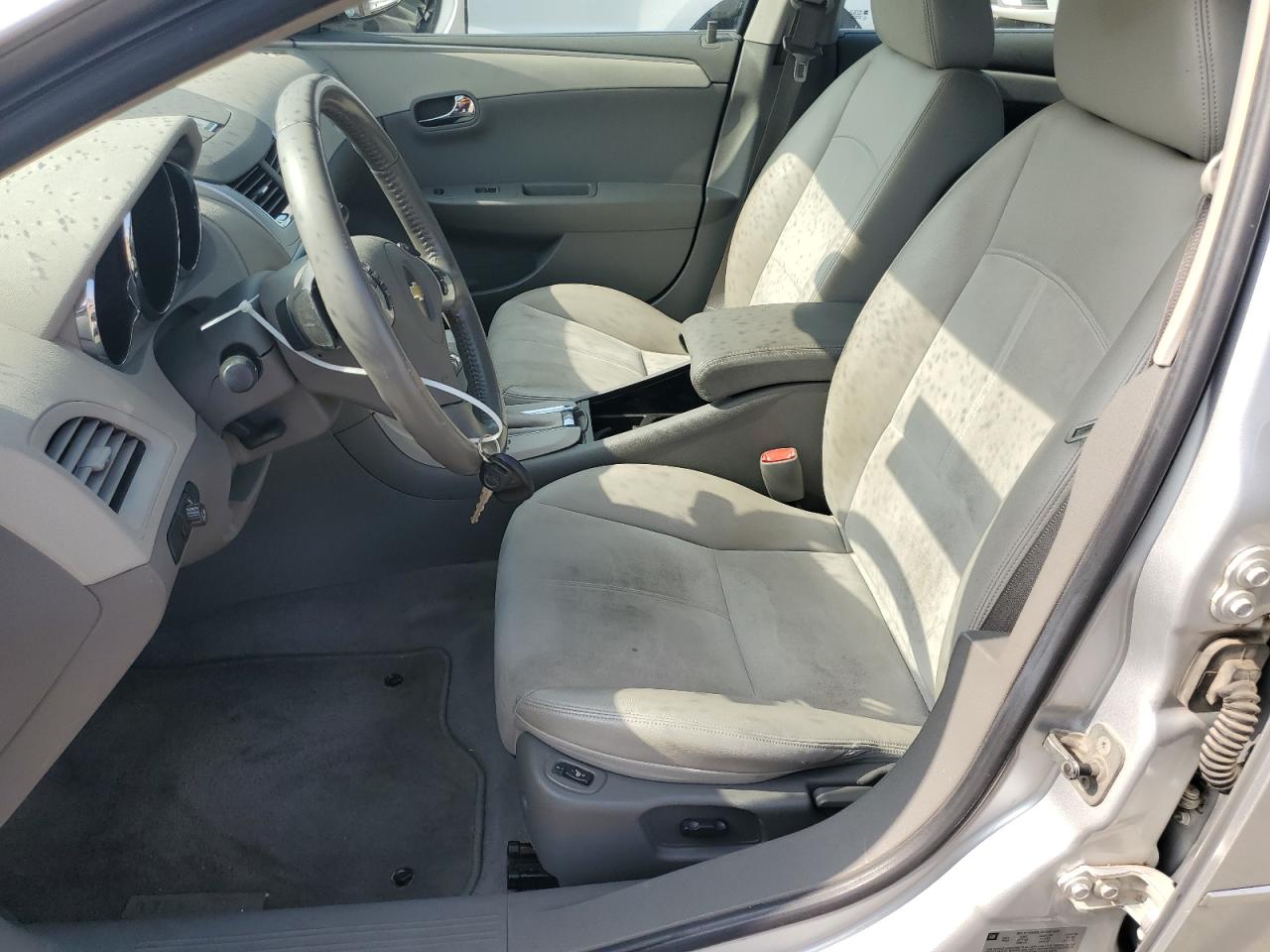 1G1ZJ57769F163386 2009 Chevrolet Malibu 2Lt