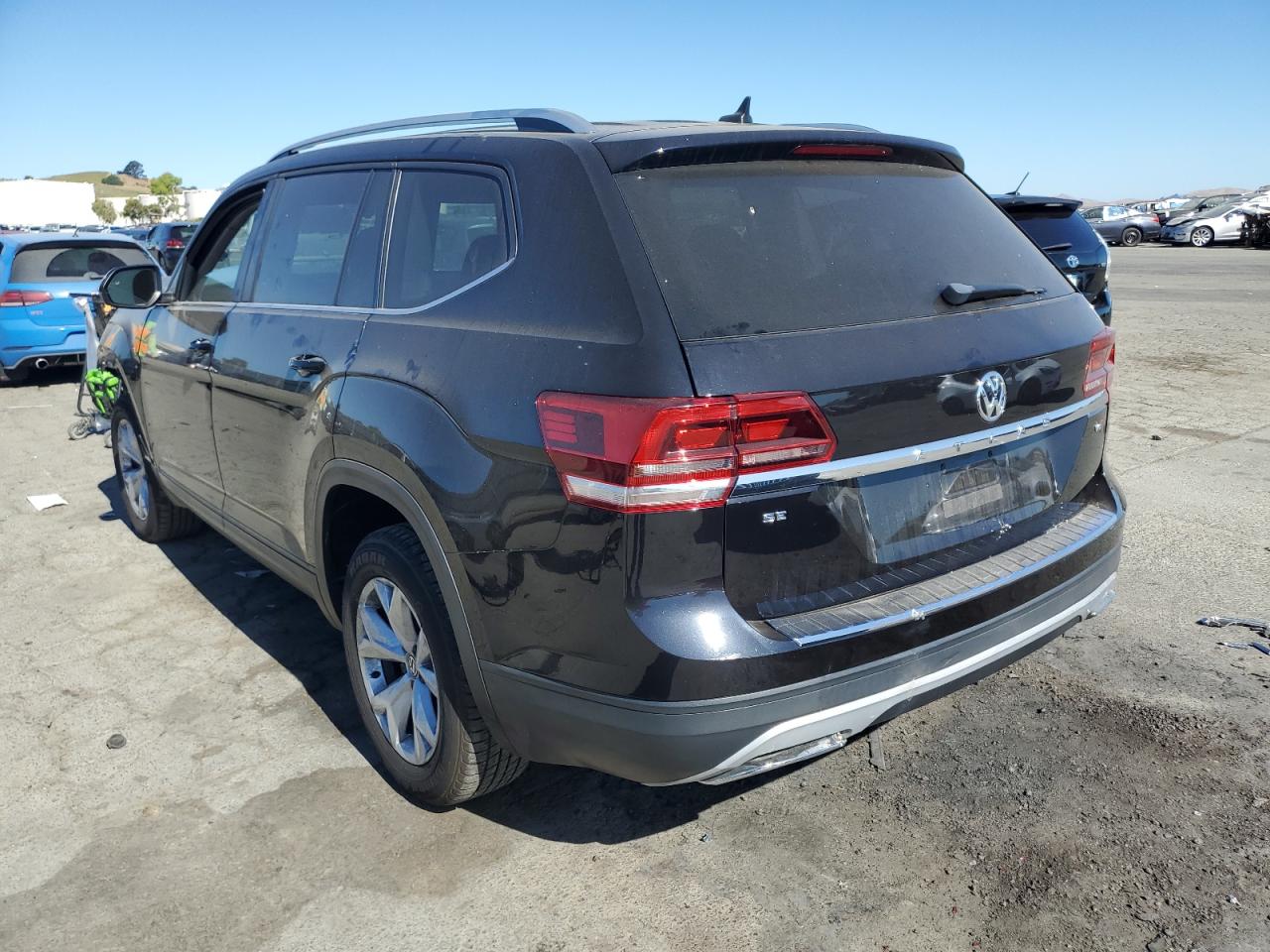 2018 Volkswagen Atlas Se vin: 1V2CR2CA6JC523279