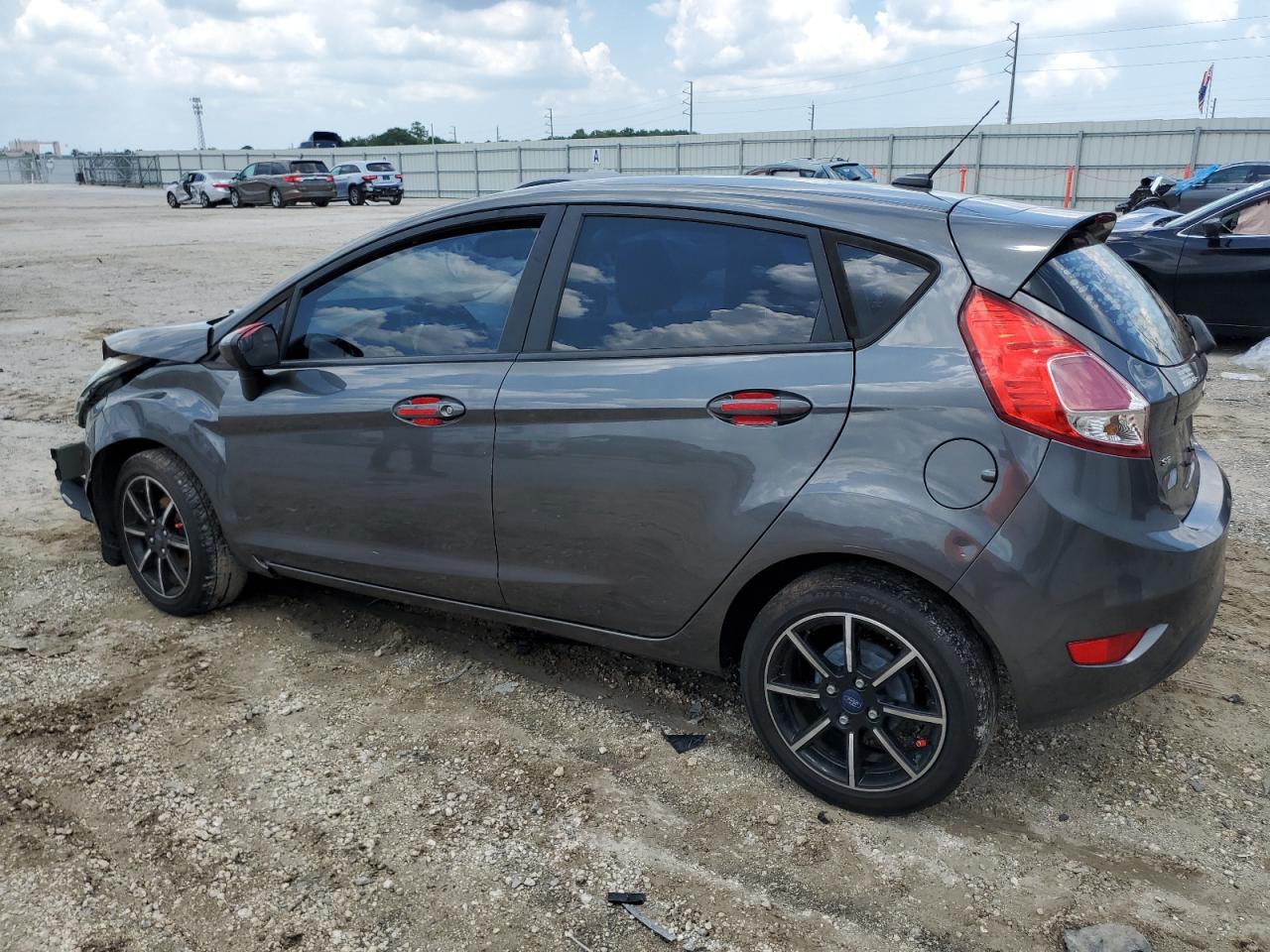 3FADP4EJXJM116719 2018 Ford Fiesta Se