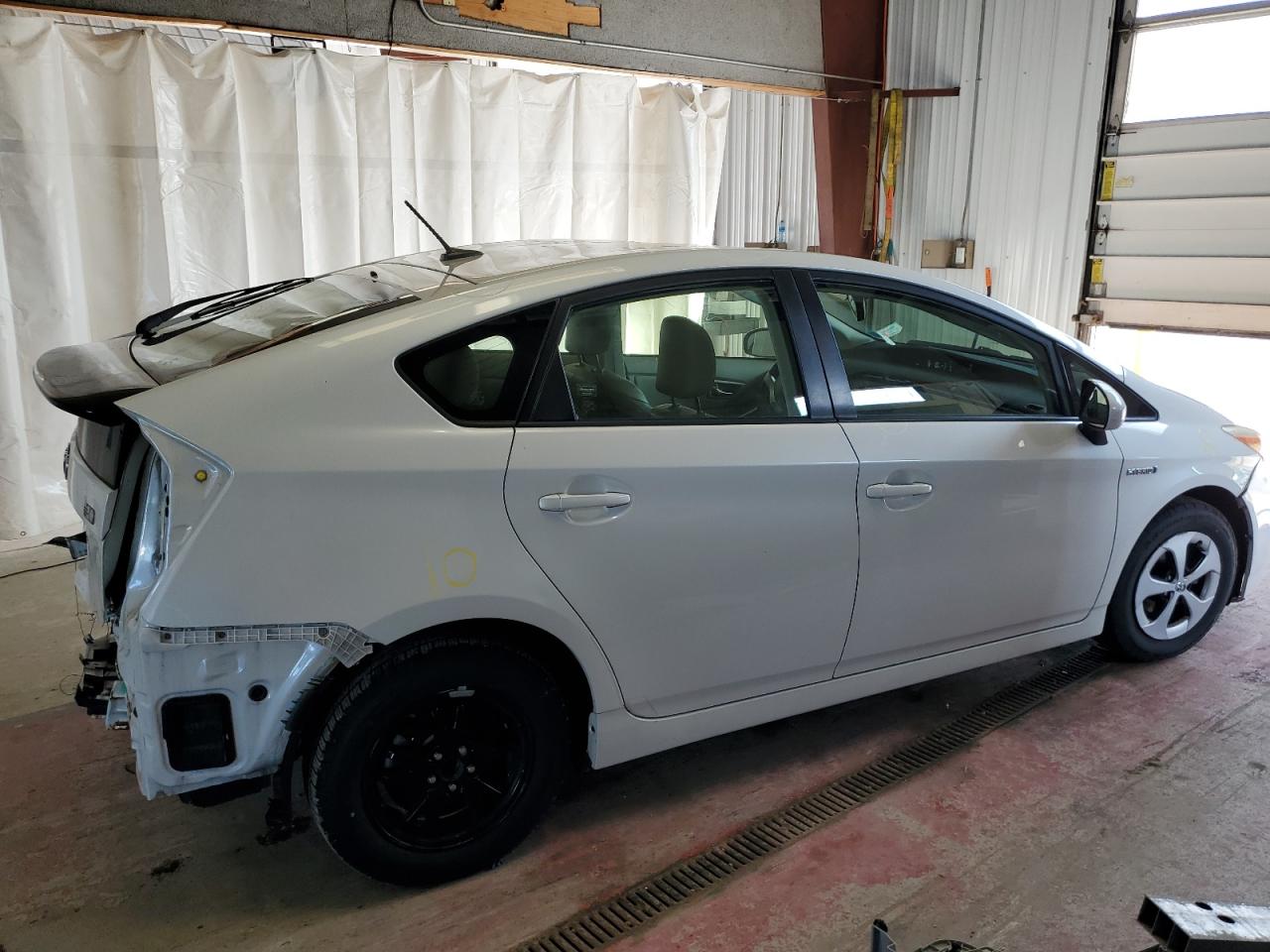 JTDKN3DU3E0391077 2014 Toyota Prius