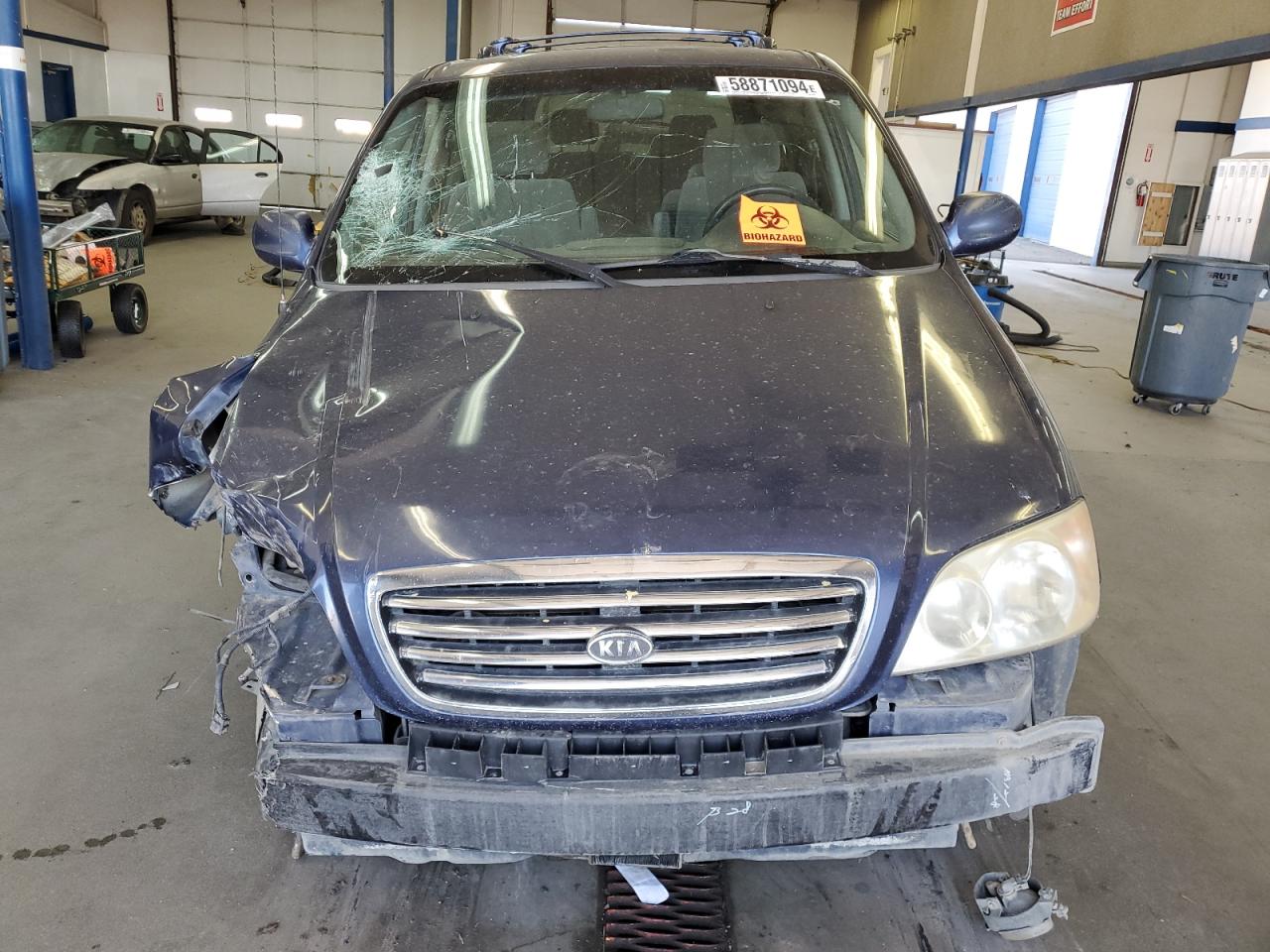 KNDUP131926260971 2002 Kia Sedona Ex