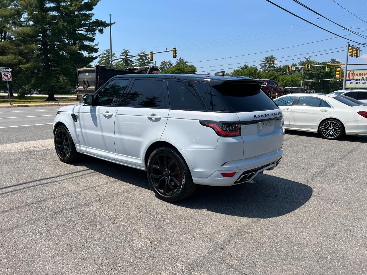 2018 Land Rover Range Rover Sport Svr vin: SALWZ2SE7JA806653