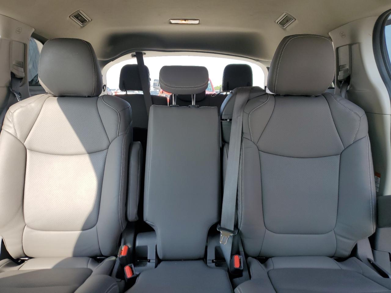 5TDKRKEC4MS015830 2021 Toyota Sienna Le