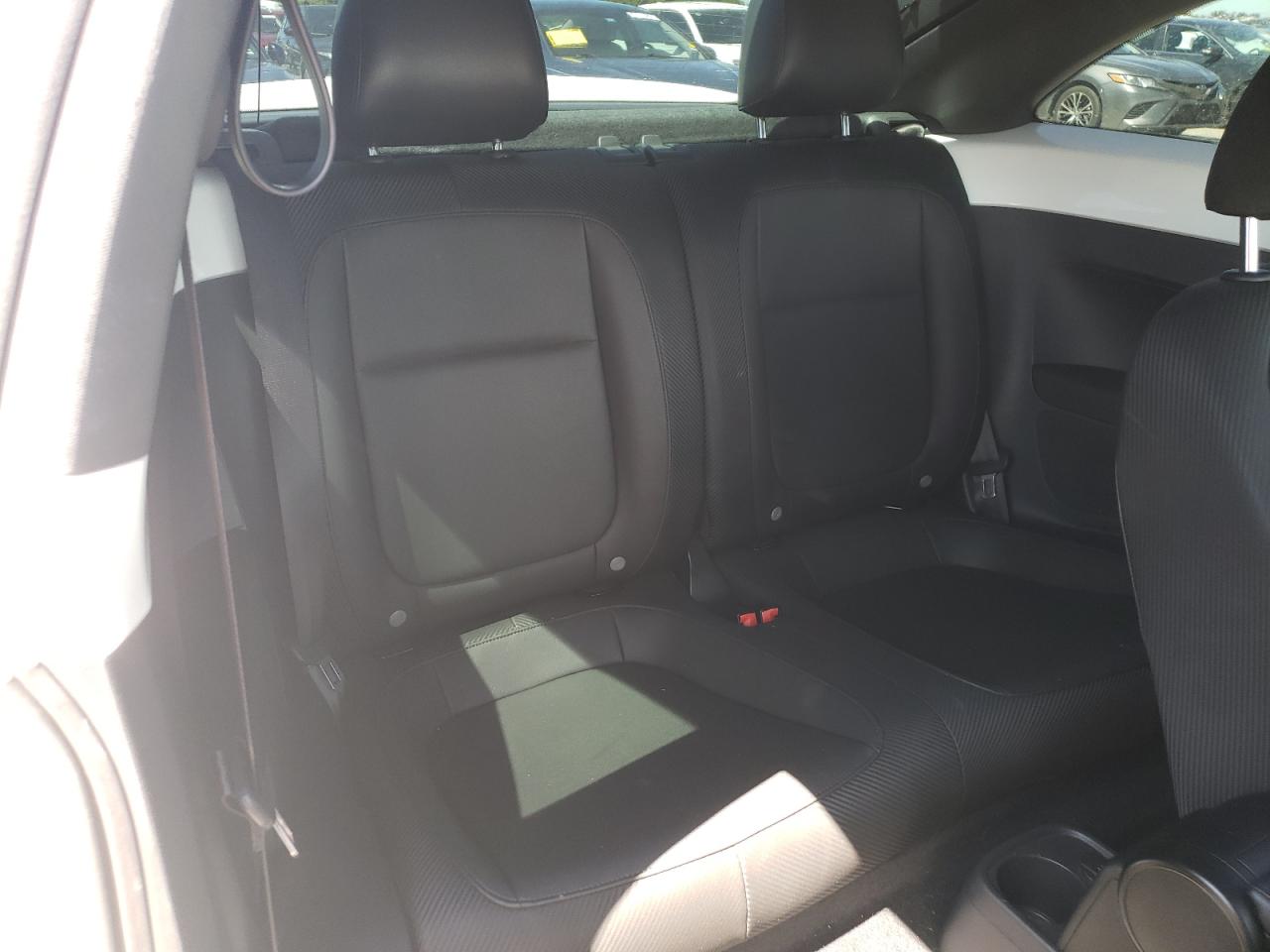 3VWJP7AT7EM610318 2014 Volkswagen Beetle