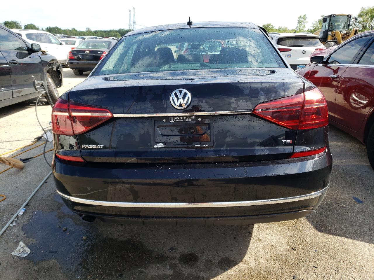 1VWAT7A38HC055168 2017 Volkswagen Passat S