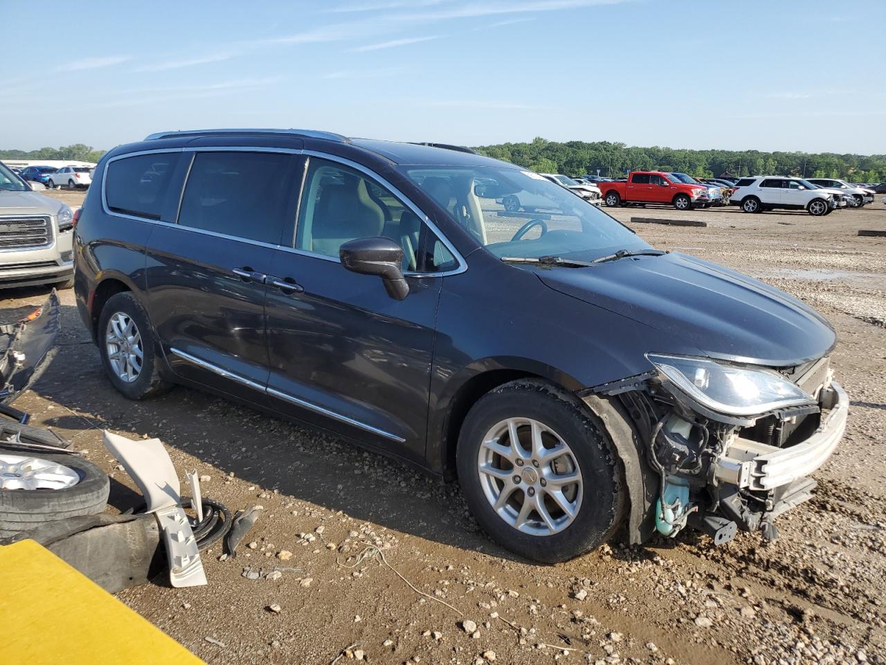 Lot #2807075412 2020 CHRYSLER PACIFICA T