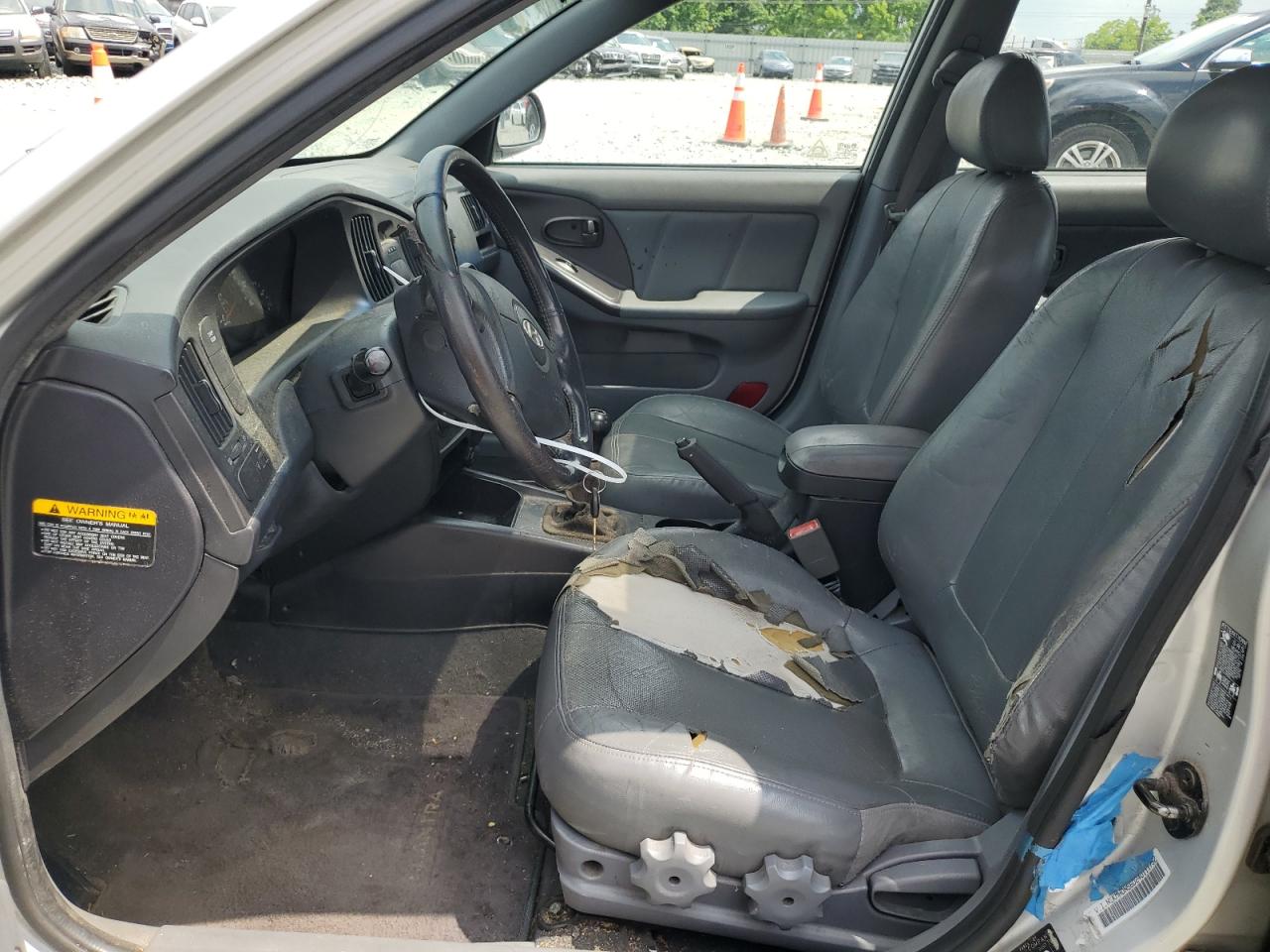 KMHDN56D24U111752 2004 Hyundai Elantra Gls