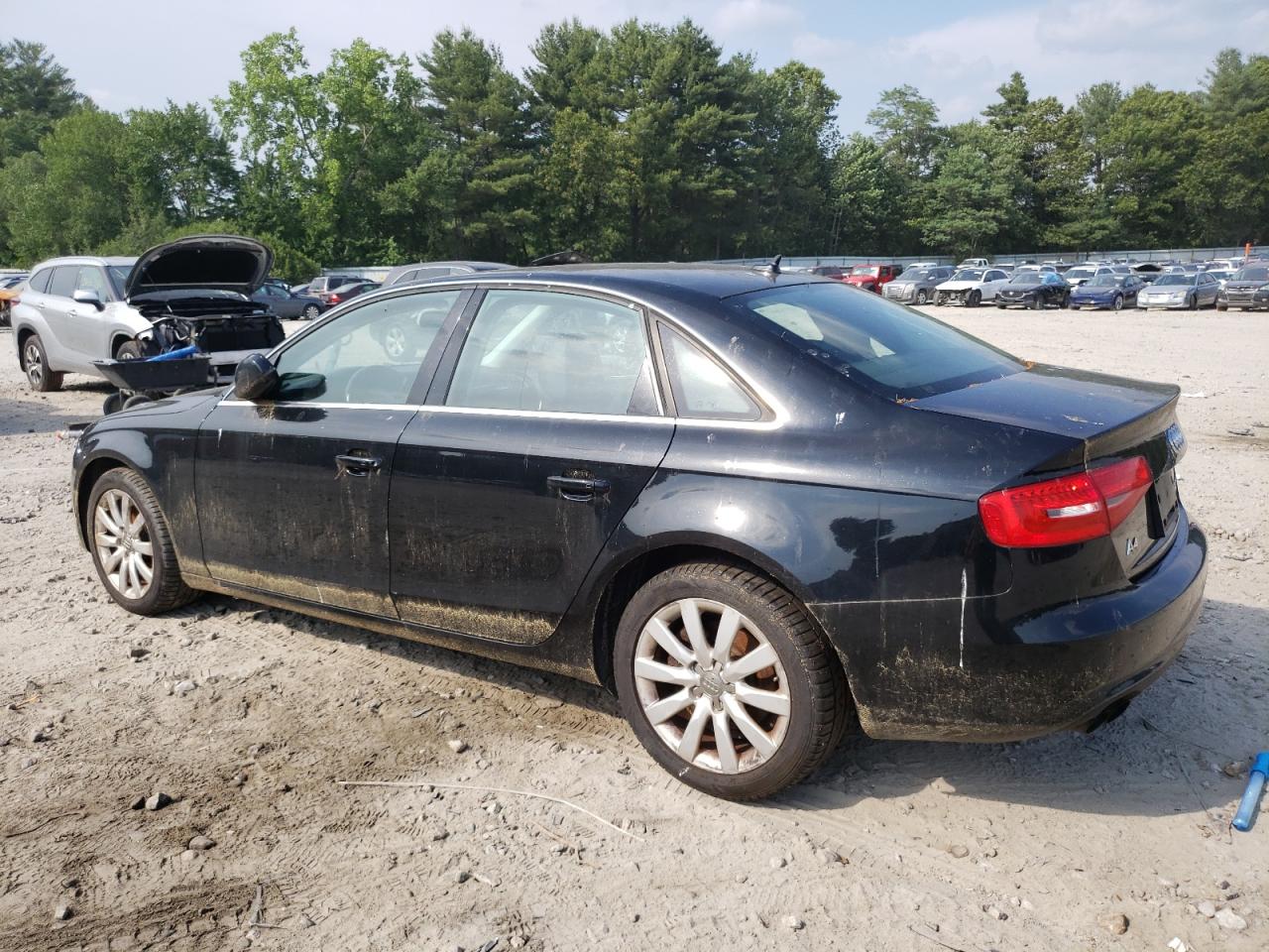 2013 Audi A4 Premium vin: WAUBFAFL9DN027976