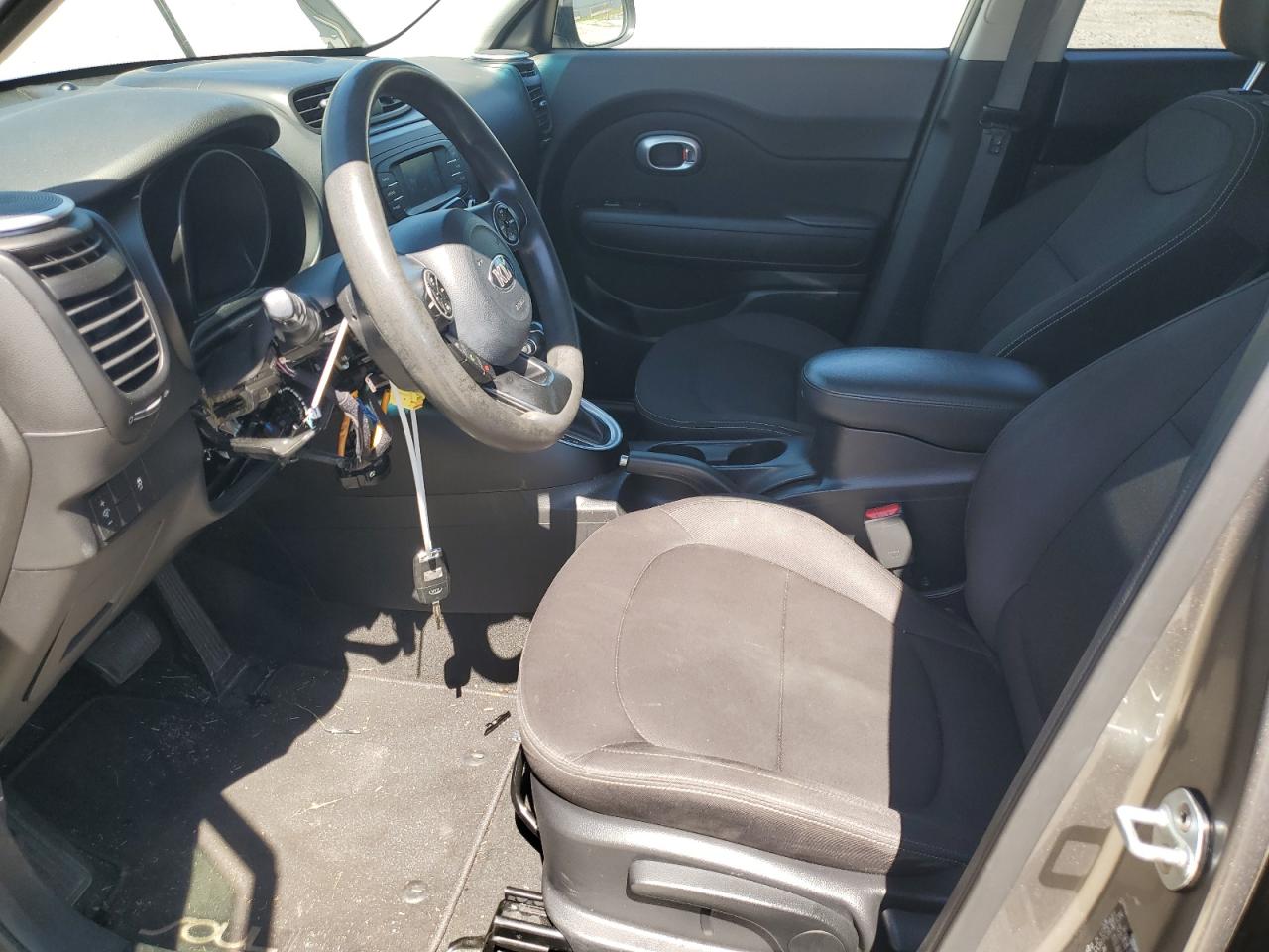 KNDJN2A25G7306887 2016 Kia Soul