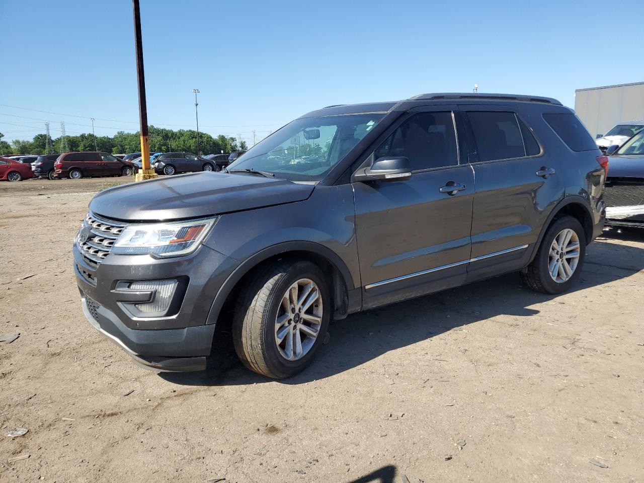 1FM5K7DH3HGC67852 2017 Ford Explorer Xlt