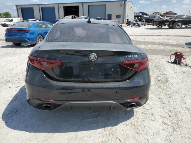 VIN ZARFAEBN4H7562005 2017 Alfa Romeo Giulia no.6