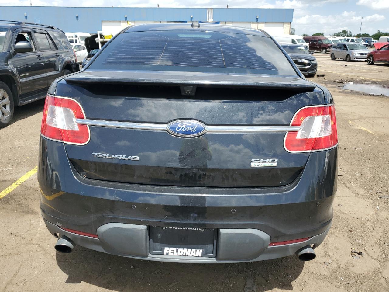 1FAHP2KT4BG135645 2011 Ford Taurus Sho