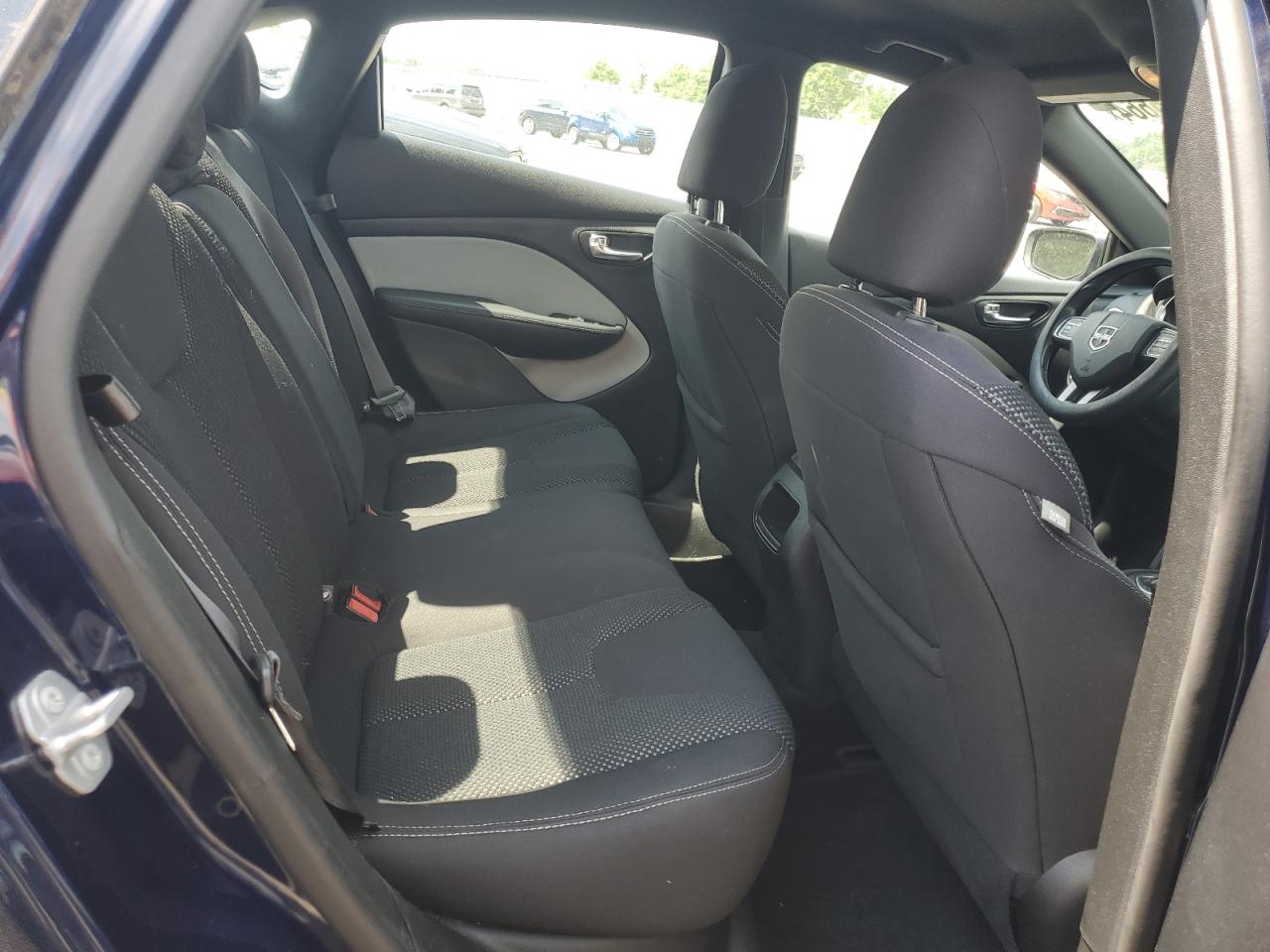 1C3CDFBB9FD118833 2015 Dodge Dart Sxt