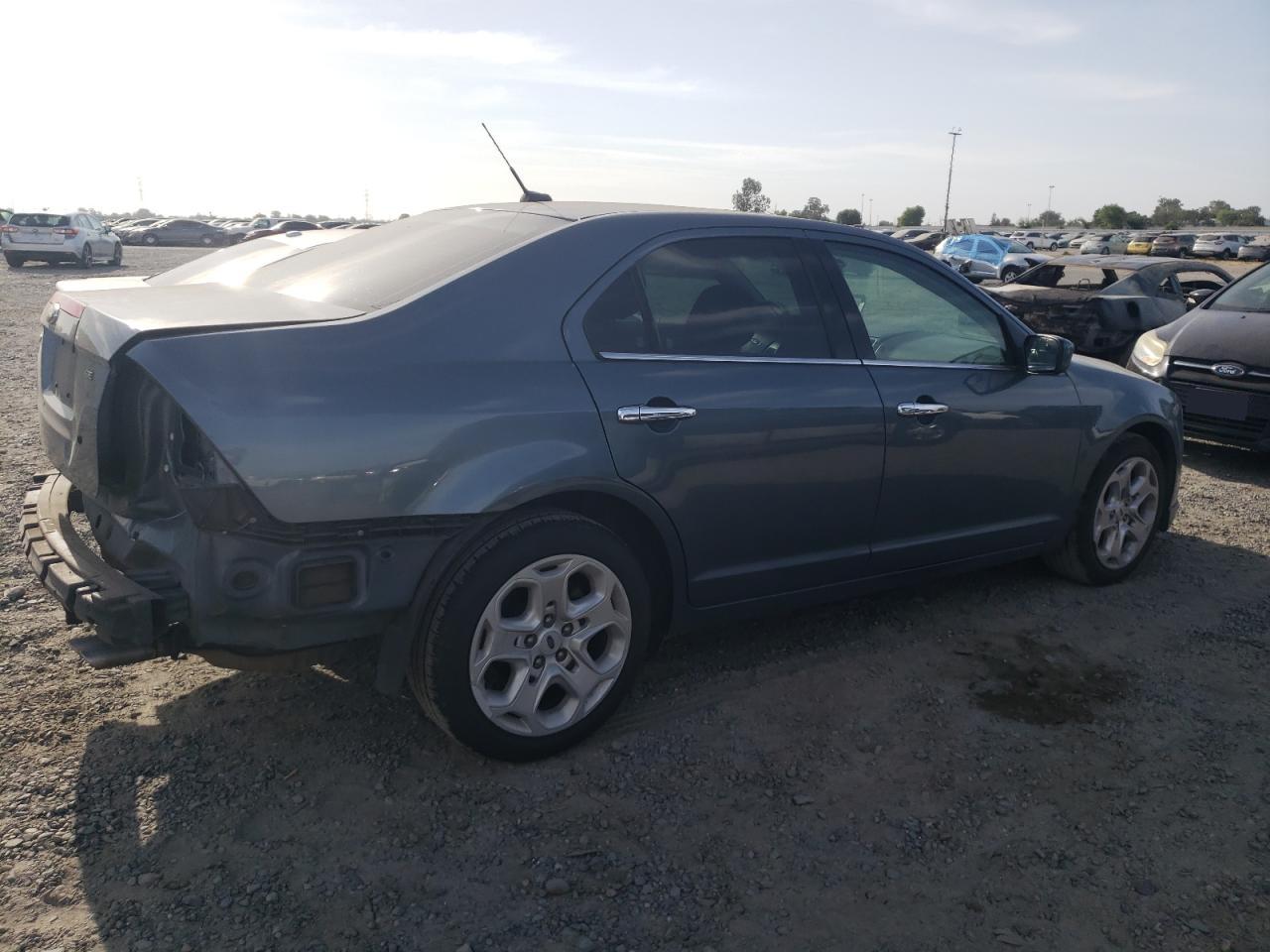 3FAHP0HA6BR173400 2011 Ford Fusion Se