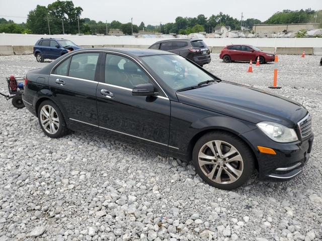 VIN WDDGF8AB5DA786573 2013 Mercedes-Benz C-Class, 3... no.4