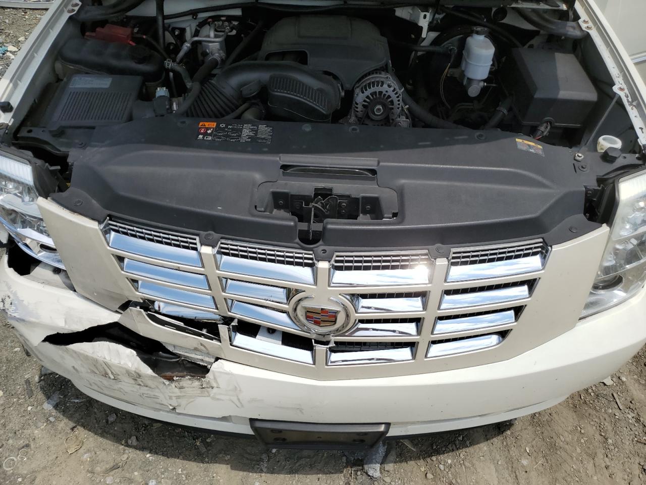 3GYT4NEFXCG237746 2012 Cadillac Escalade Ext Premium