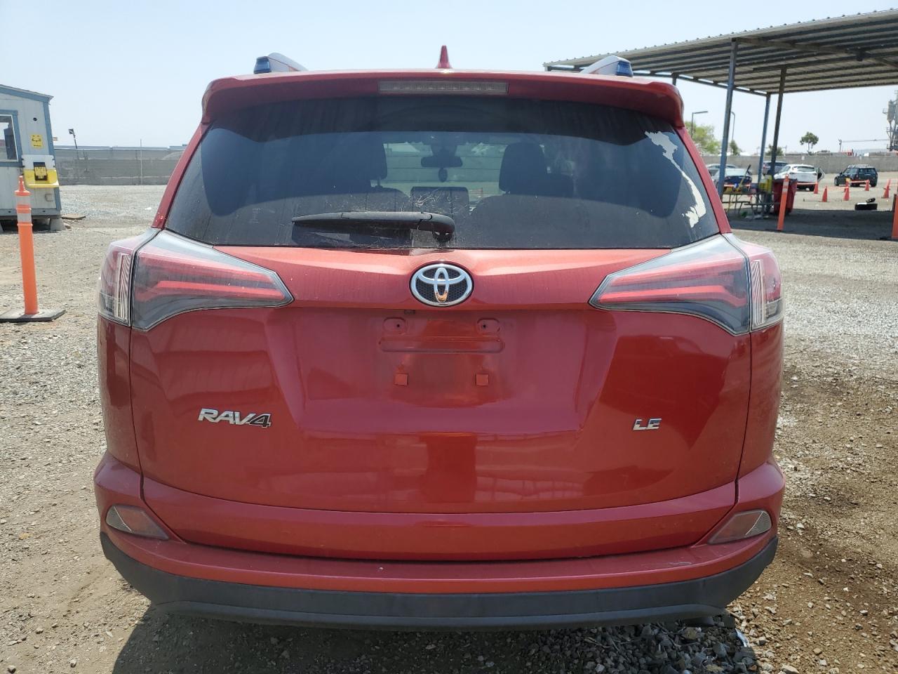 JTMZFREV7HJ116414 2017 Toyota Rav4 Le