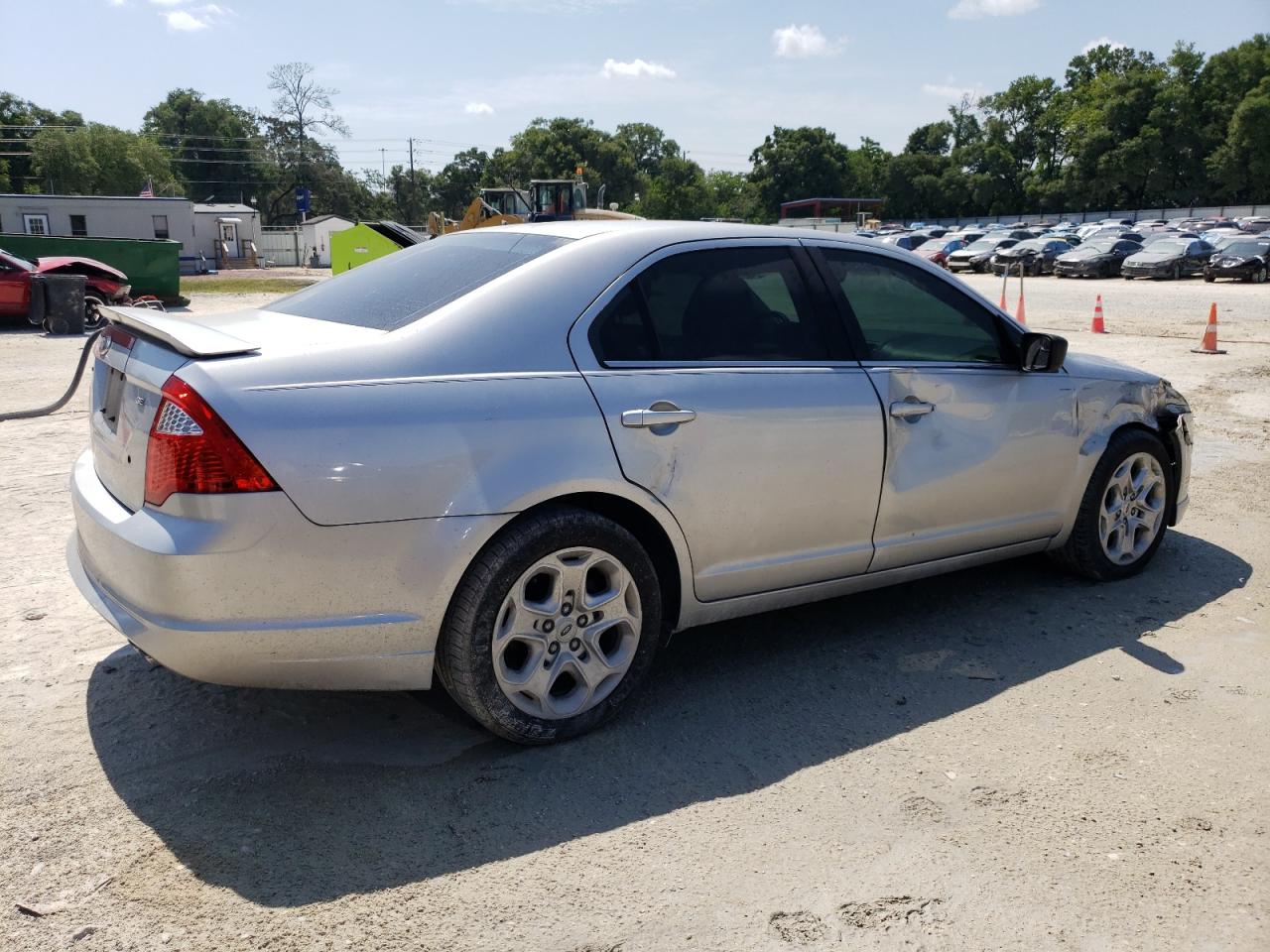 3FAHP0HA6BR103606 2011 Ford Fusion Se