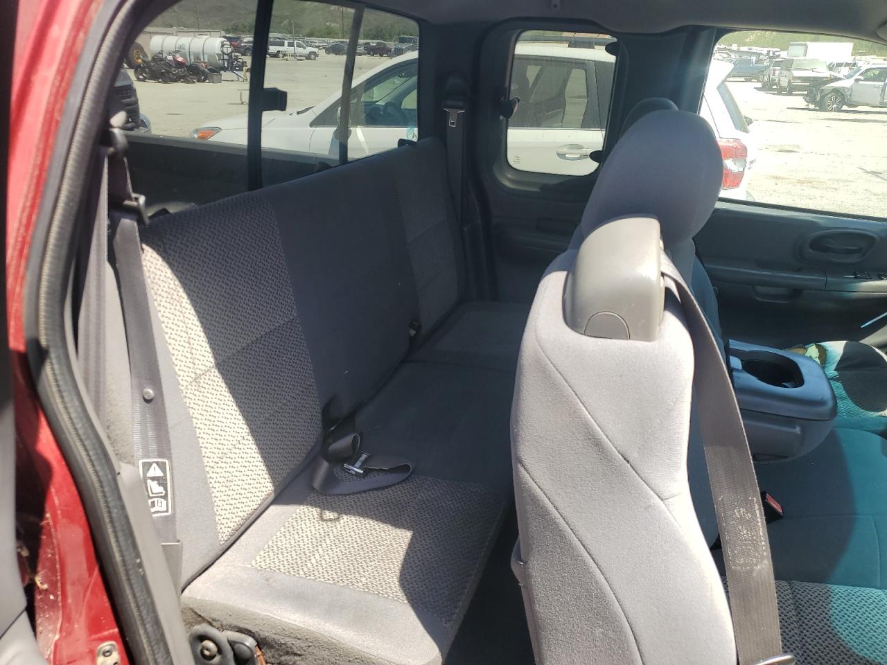 1FTRX17232NB90978 2002 Ford F150