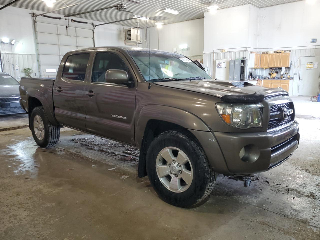 3TMLU4EN6BM059115 2011 Toyota Tacoma Double Cab