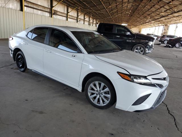 VIN 4T1B11HK3JU086198 2018 Toyota Camry, L no.4