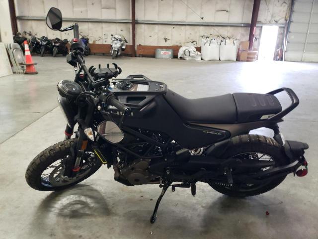 MD2JUJ404PC224173 Husqvarna Vitpilen 4 2023