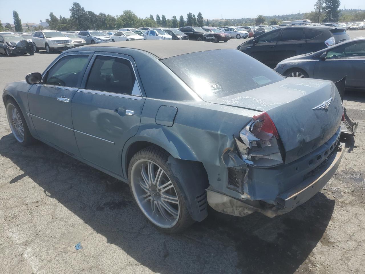 2C3AA63H75H519415 2005 Chrysler 300C