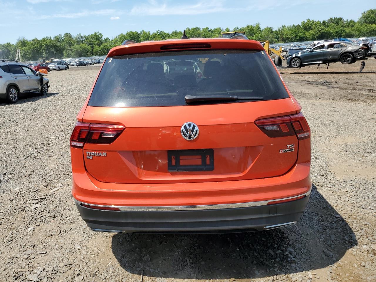 3VV2B7AX0JM183116 2018 Volkswagen Tiguan Se