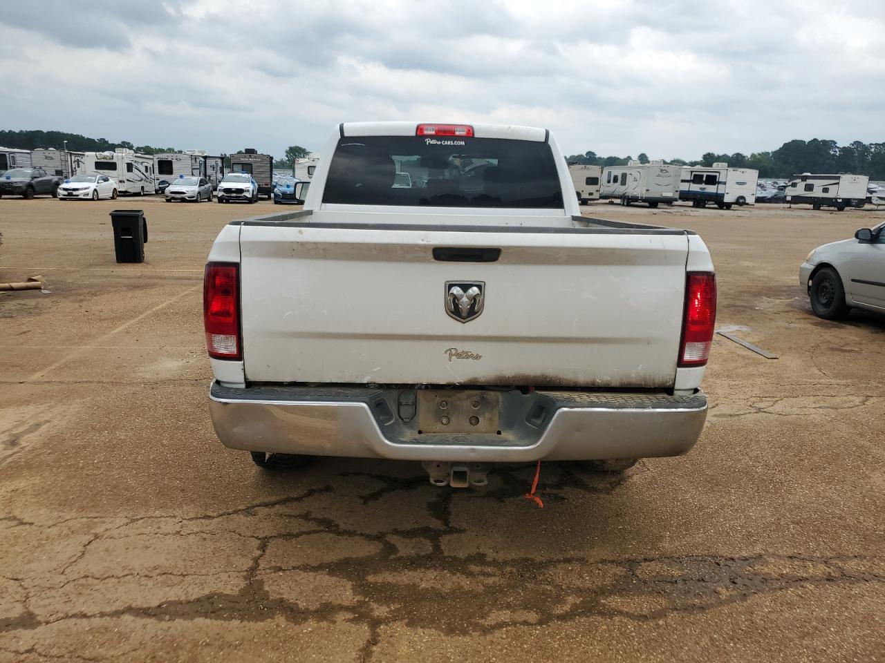 1C6RR6FG2KS628581 2019 Ram 1500 Classic Tradesman