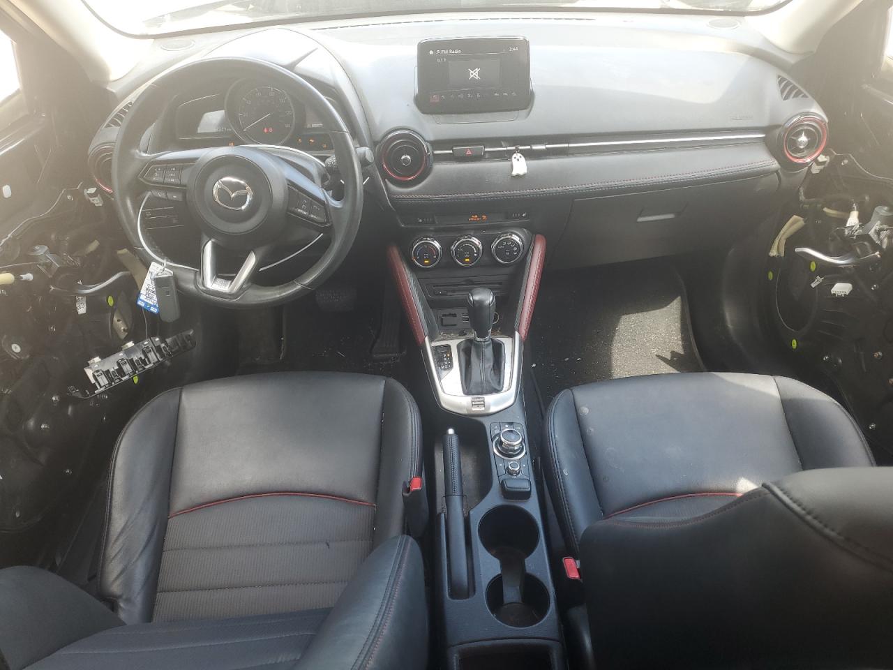 JM1DKFC75J0316244 2018 Mazda Cx-3 Touring