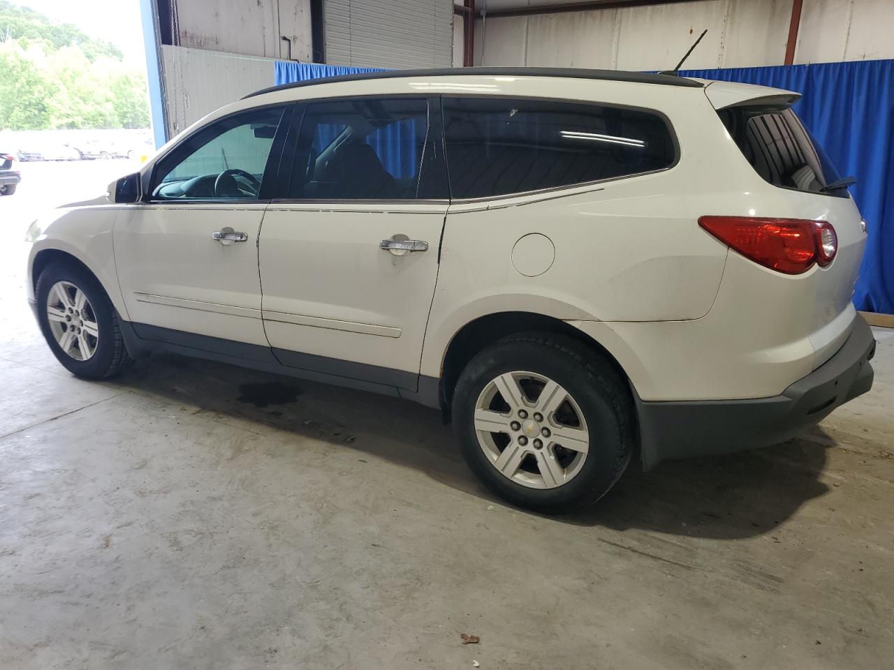 1GNKVGED6CJ110586 2012 Chevrolet Traverse Lt