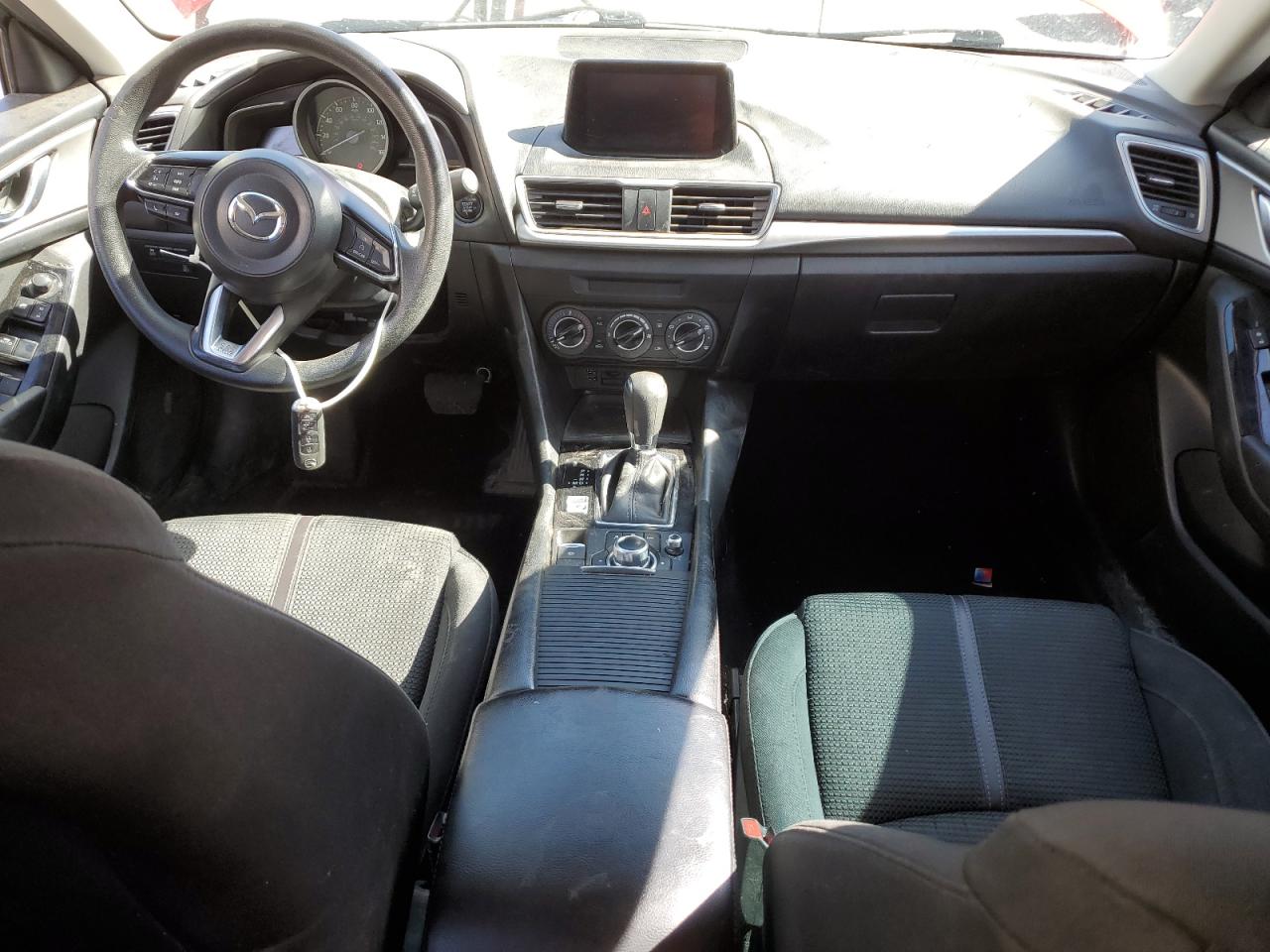 2017 Mazda 3 Sport vin: 3MZBN1U70HM114352